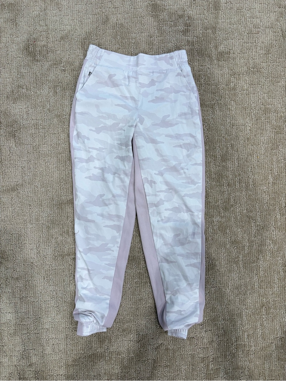 Athleta BNWOT Light Lavender Gray Camo Joggers with Mauve Side Panels